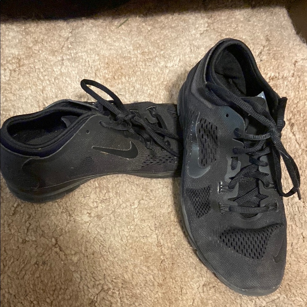 Nike Women’s Black Running Shoes